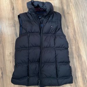 Tommy hilfinger black vest. size xsmall.